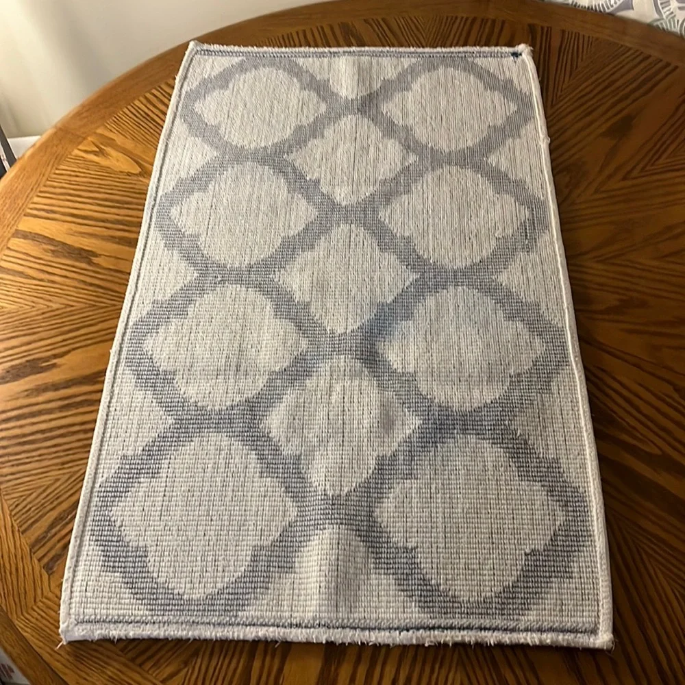 Natural Cotton Bath Mat / Throw Rug White & Blue Design